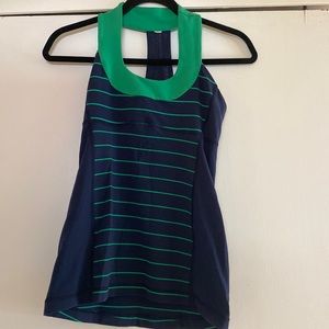 Scoop neck Lululemon tank